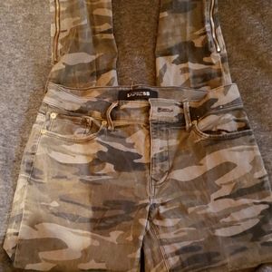 Express juniors camo jeans